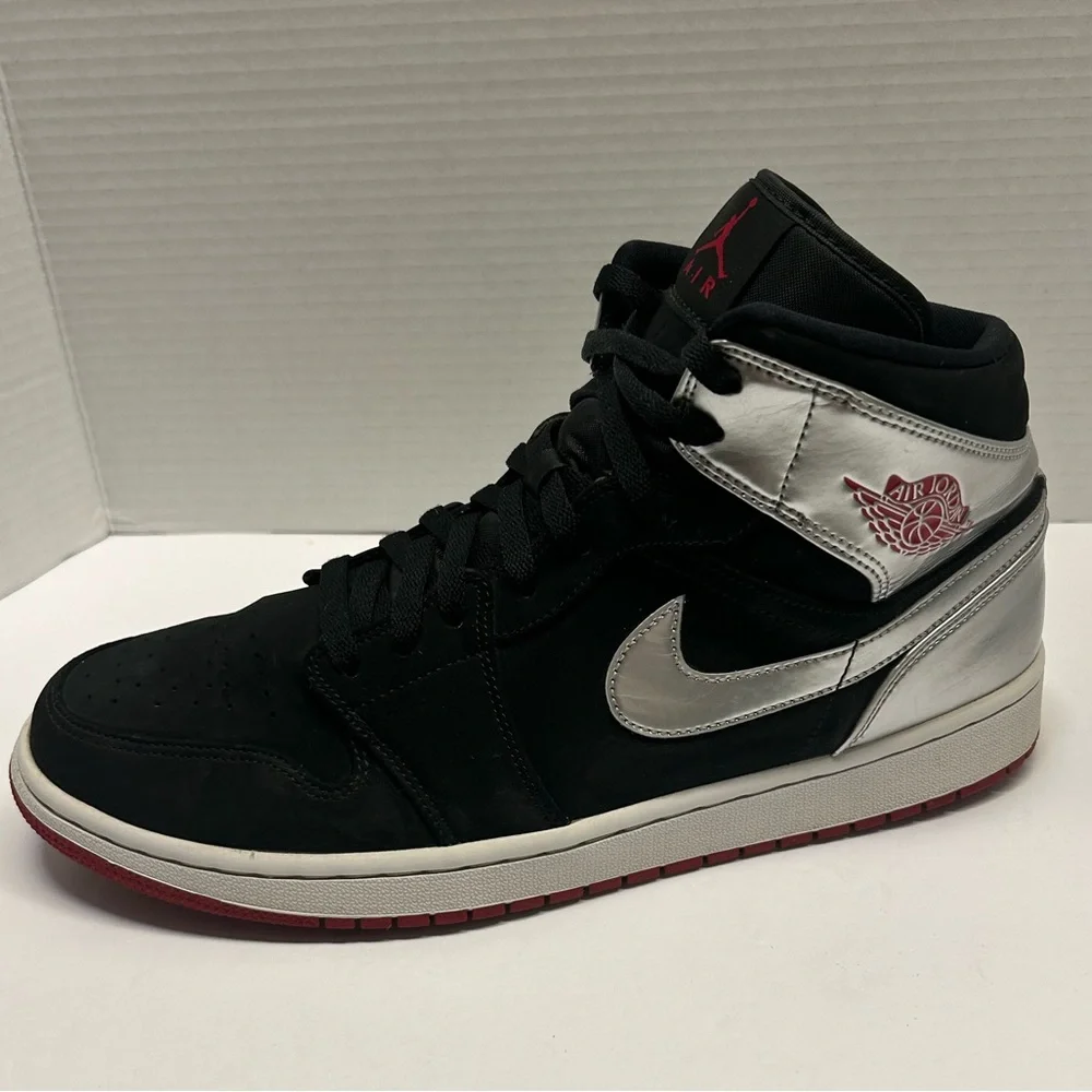 Air Jordan 1 Mid Johnny Kilroy Black Silver Red Shoes Mens 12 Sneaker 554724-057